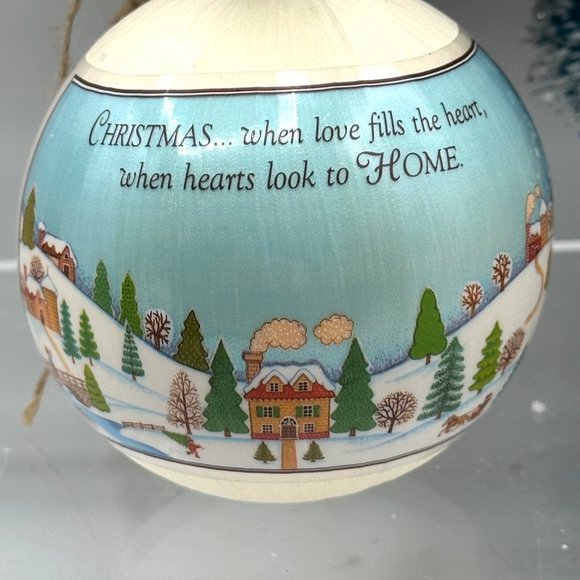 Hallmark Keepsake The Love Filled Home Ornament Unbreakable Satin Ball 1979 - Picture 3 of 7